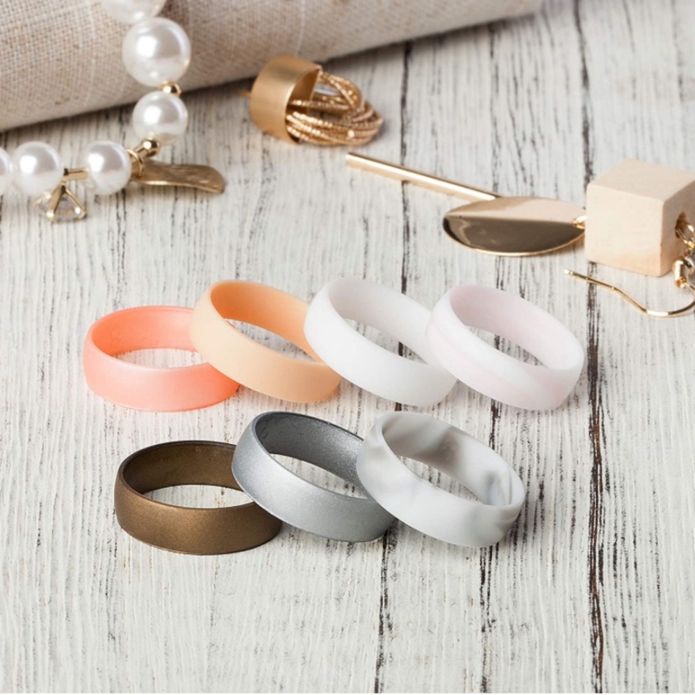 7 Silicone rings sz10